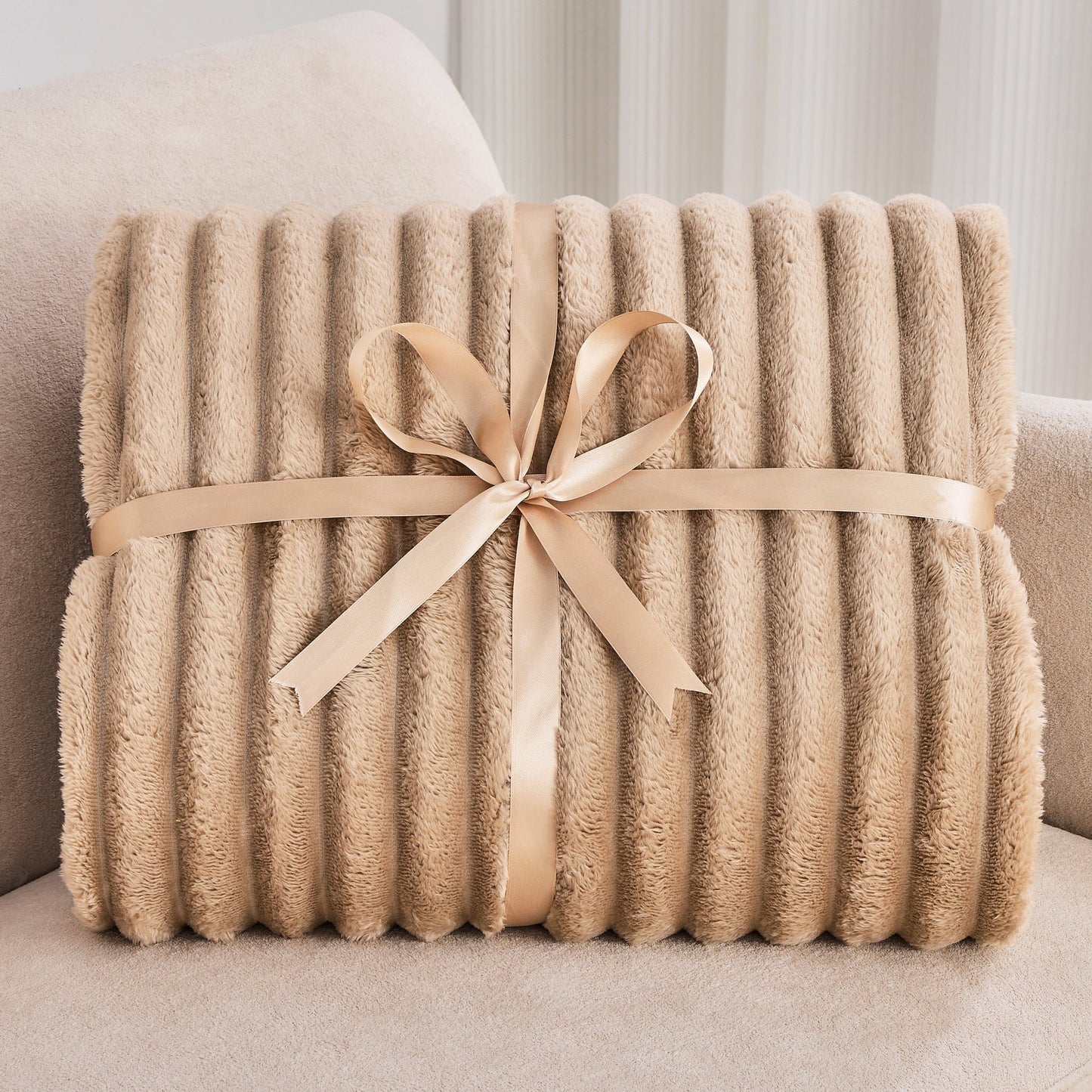 Sfrcord® 🔥Popular soft plush nap blanket